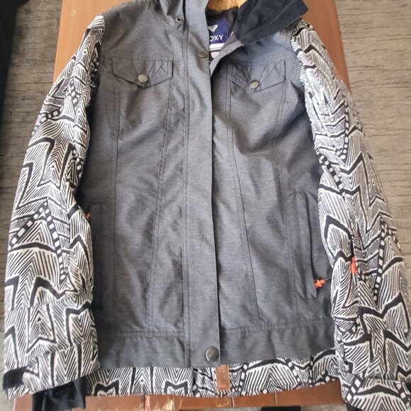 ROXY Women's CEDER Snow Jacket - Picture 3 of 6